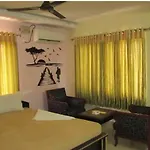 Maruthi Residency Inn & Restaurant