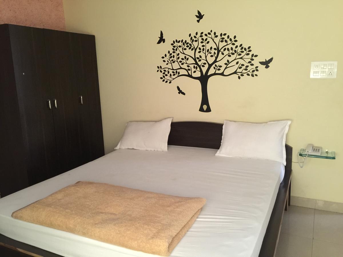 Maruthi Residency & Restaurant *